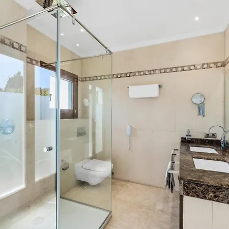 All About Puente Romano Penthouse *