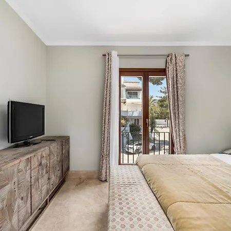 All About Puente Romano Penthouse Marbella